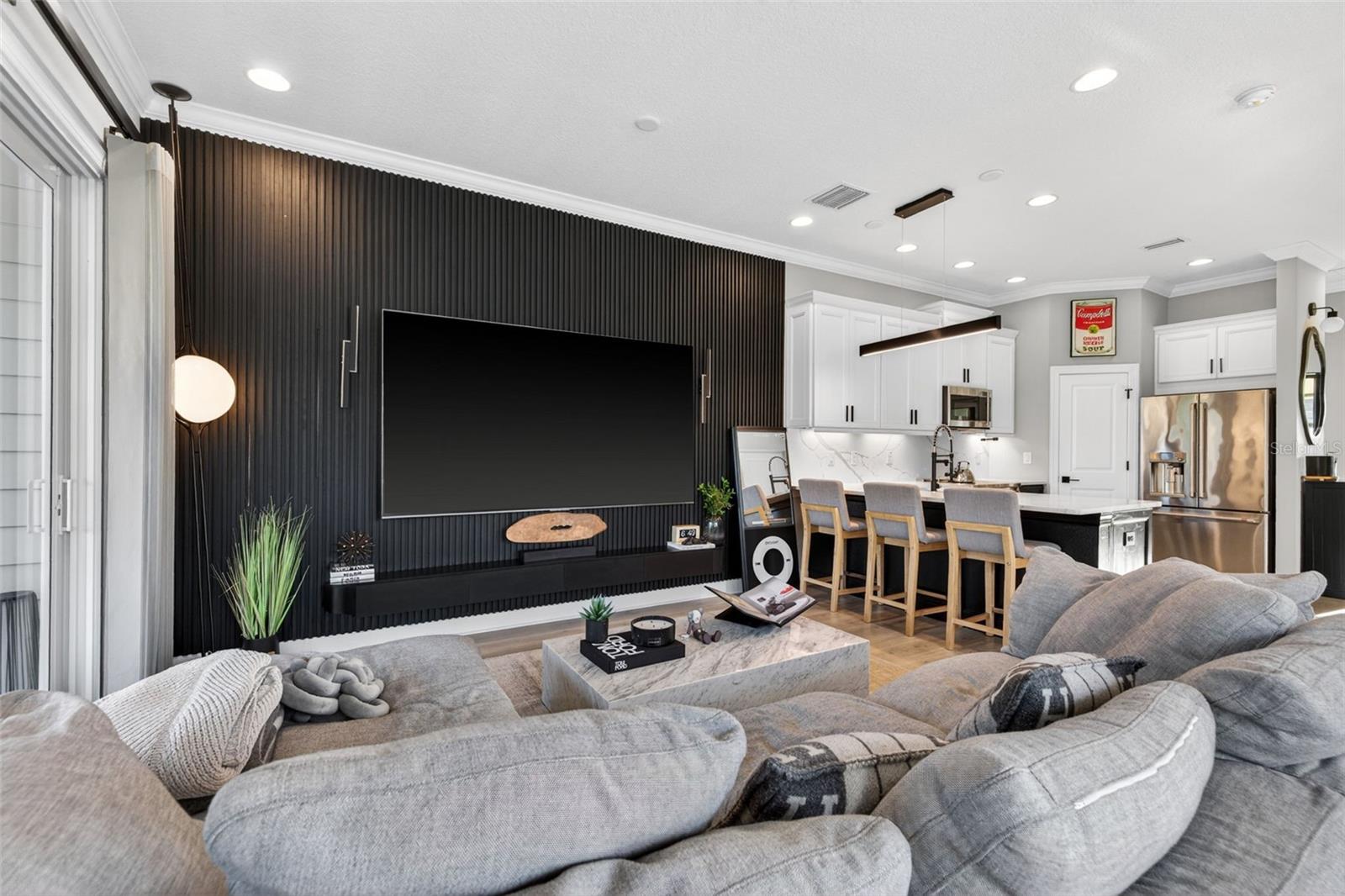 COVE/ROCKY POINT - Residential