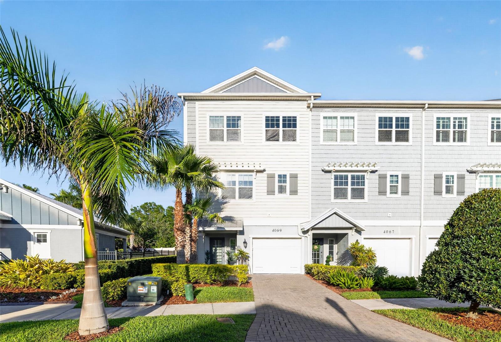 COVE/ROCKY POINT - Residential