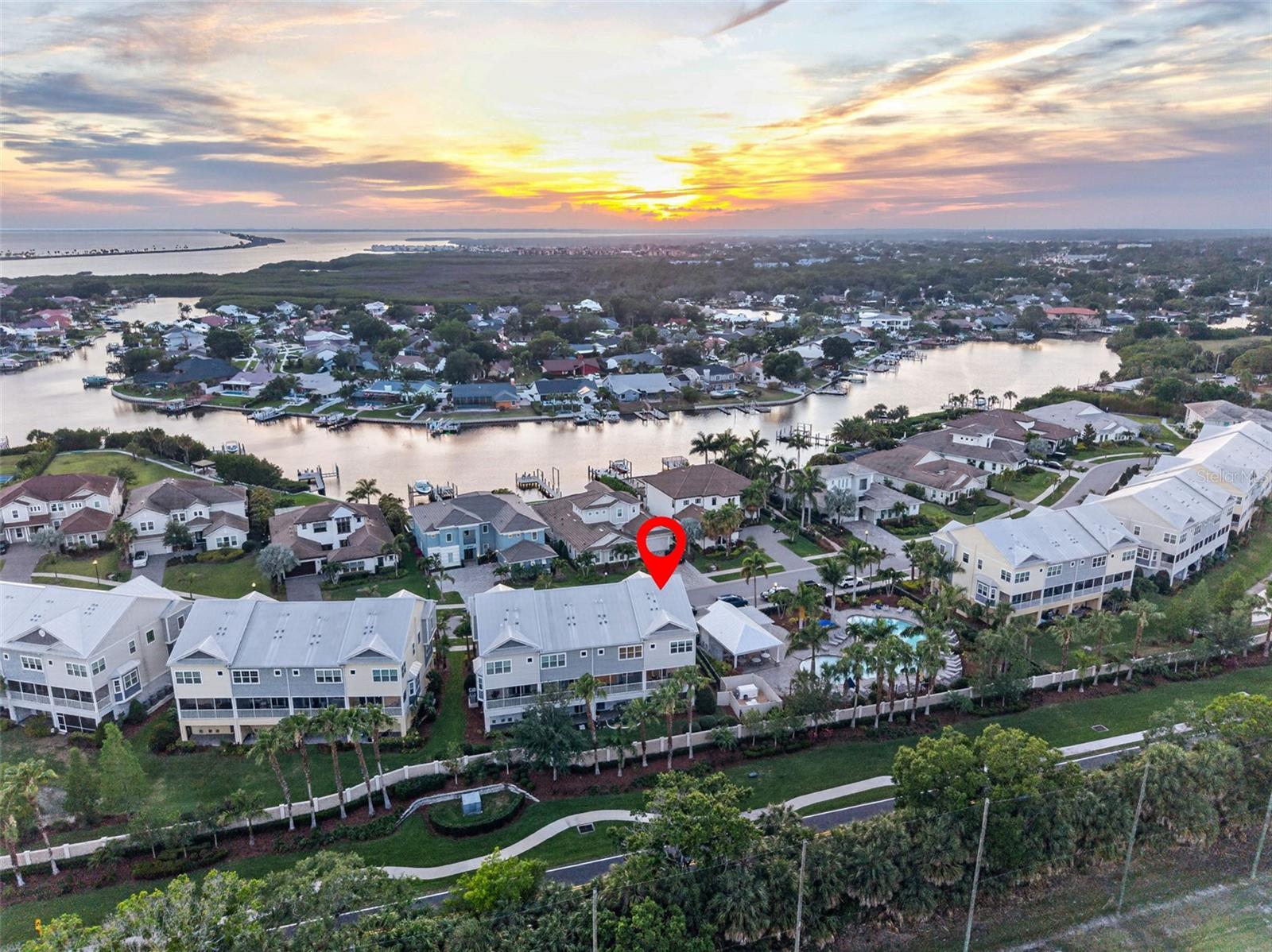COVE/ROCKY POINT - Residential