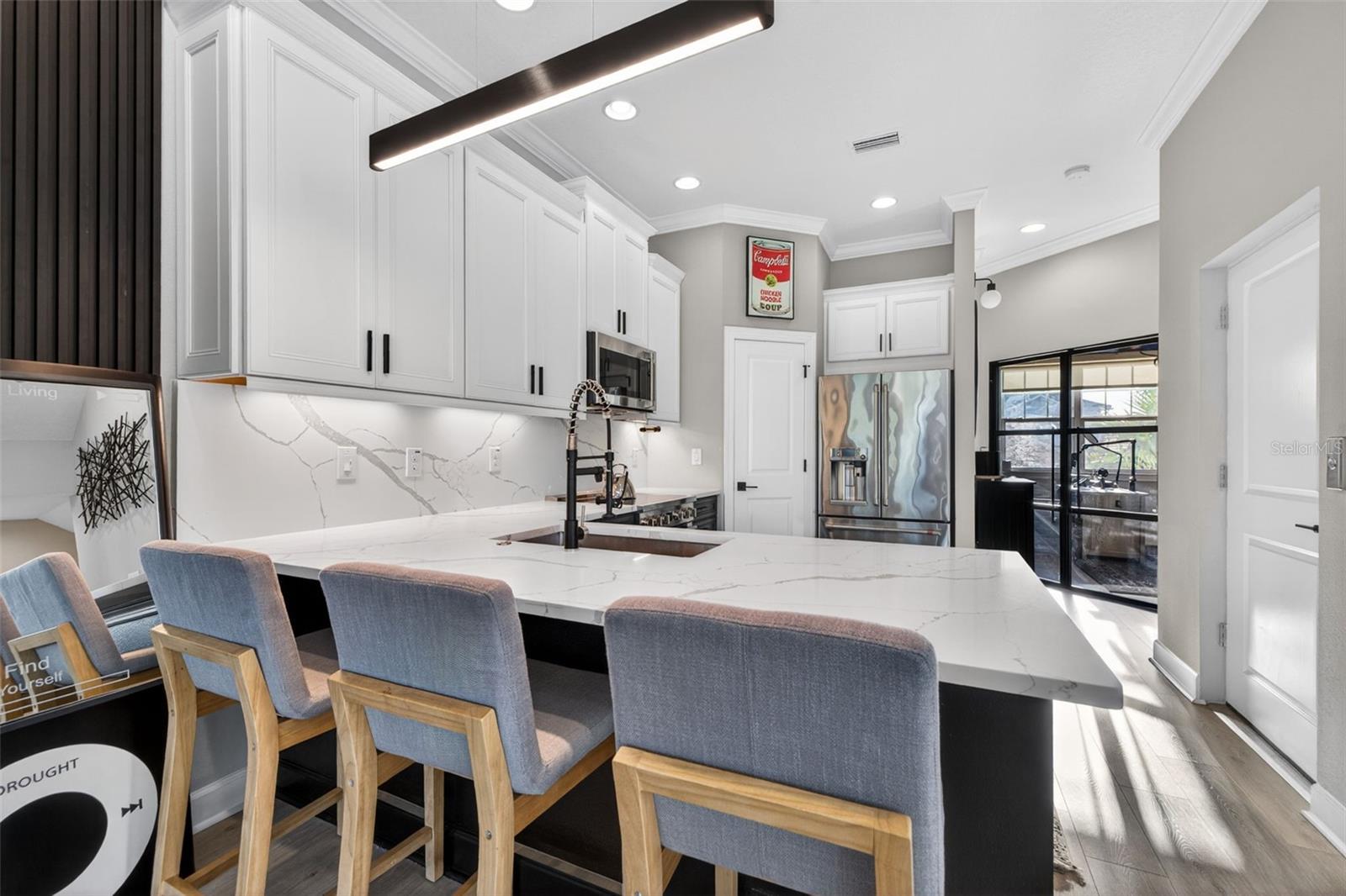 COVE/ROCKY POINT - Residential