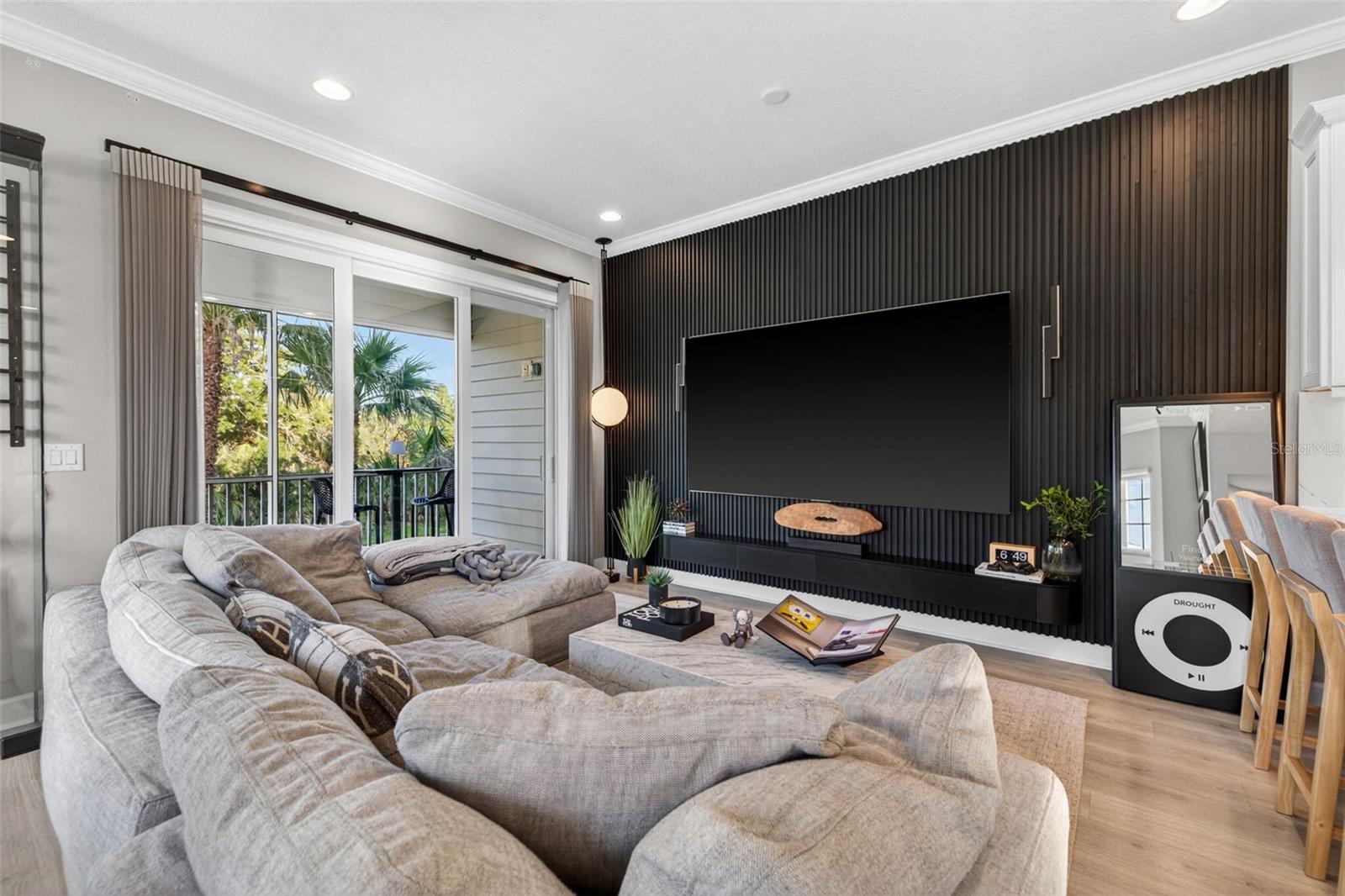 COVE/ROCKY POINT - Residential
