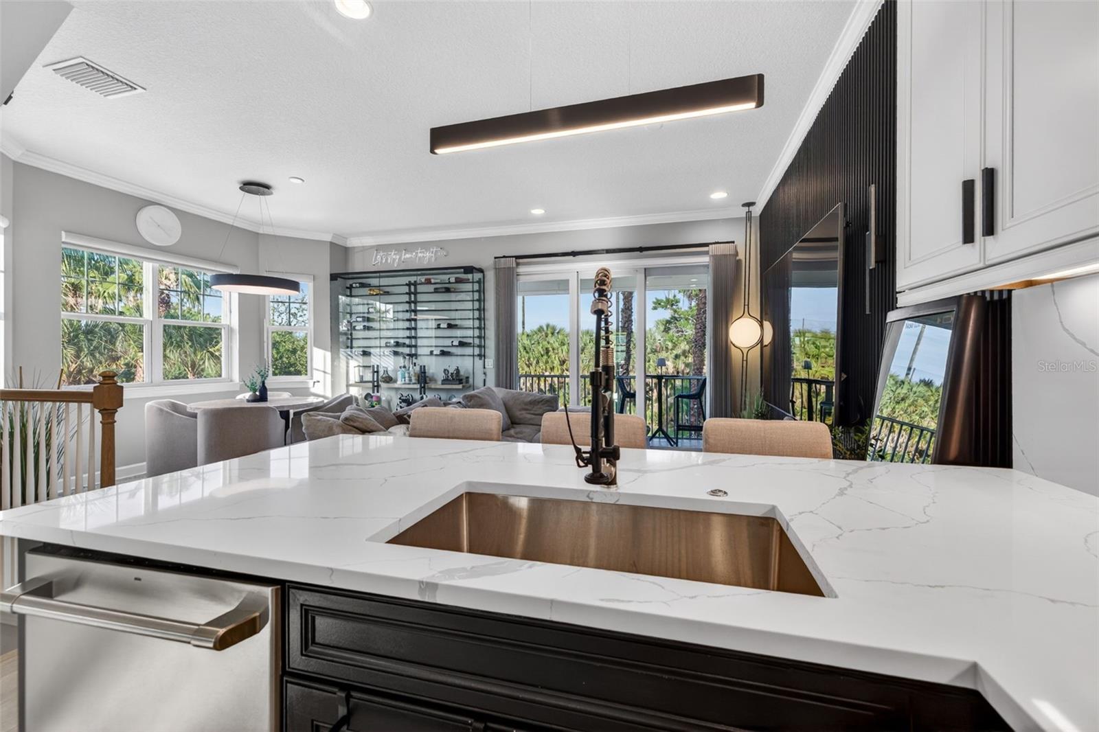 COVE/ROCKY POINT - Residential