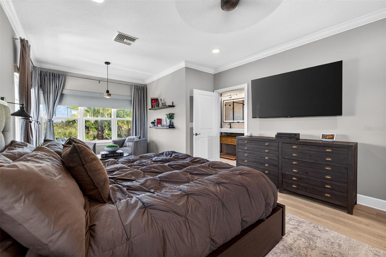 COVE/ROCKY POINT - Residential