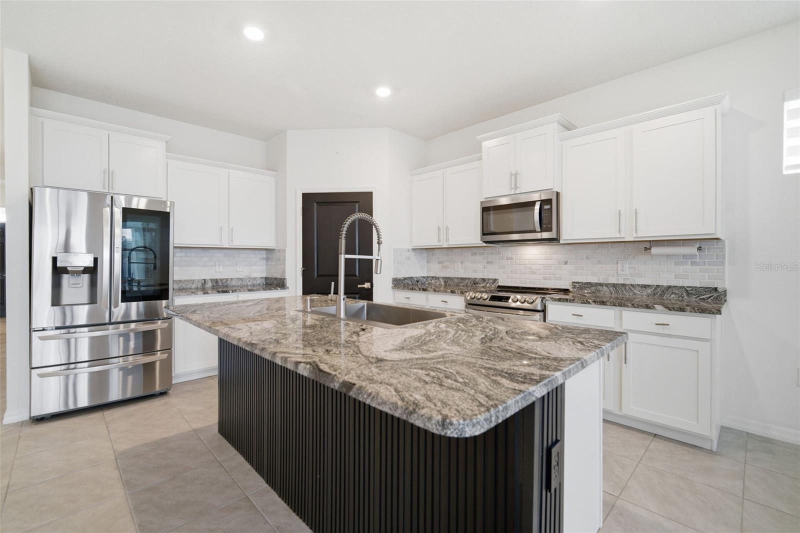 WATERLEAF PH 6B - Residential