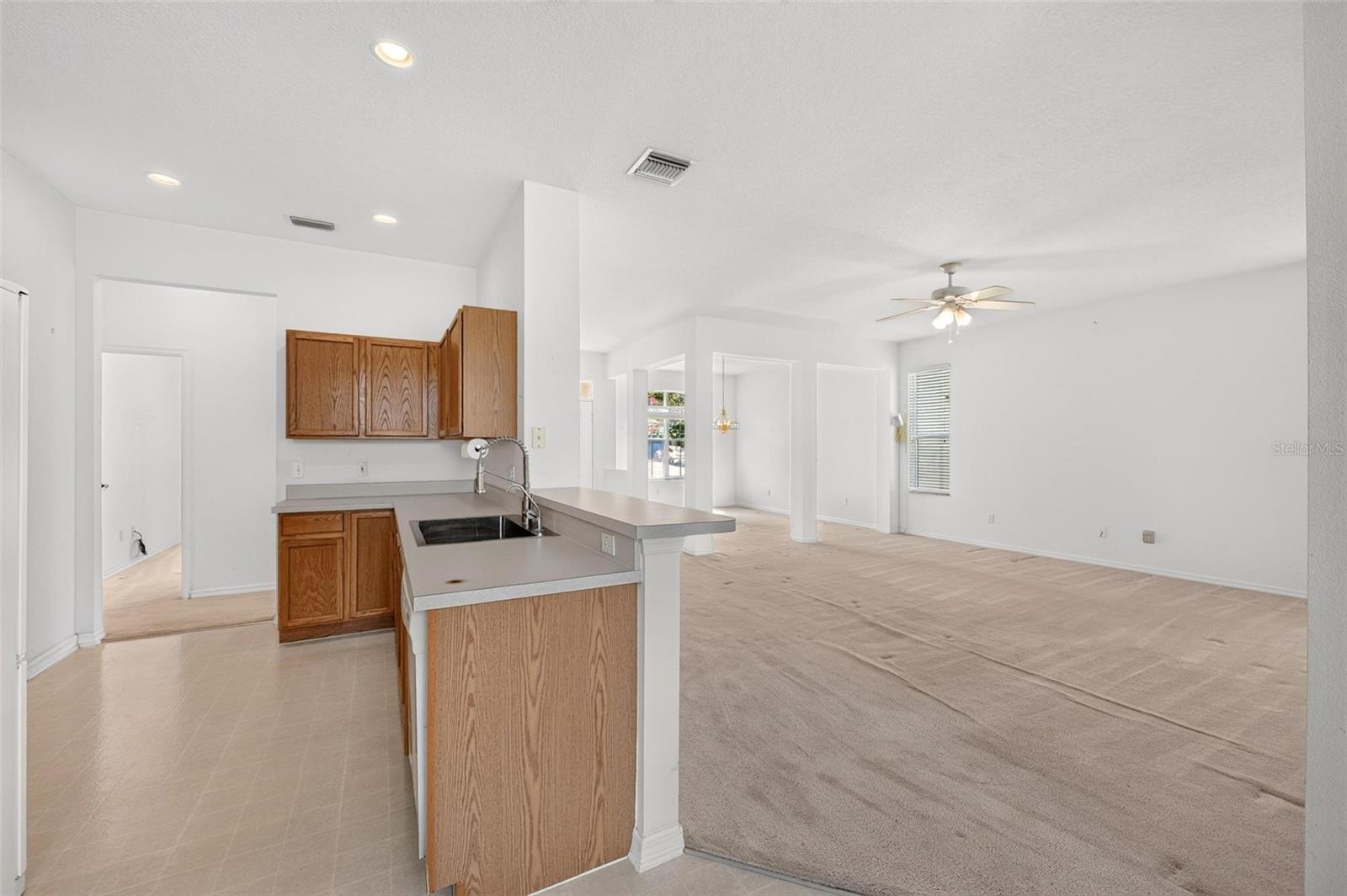 WEKIVA CLUB - Residential