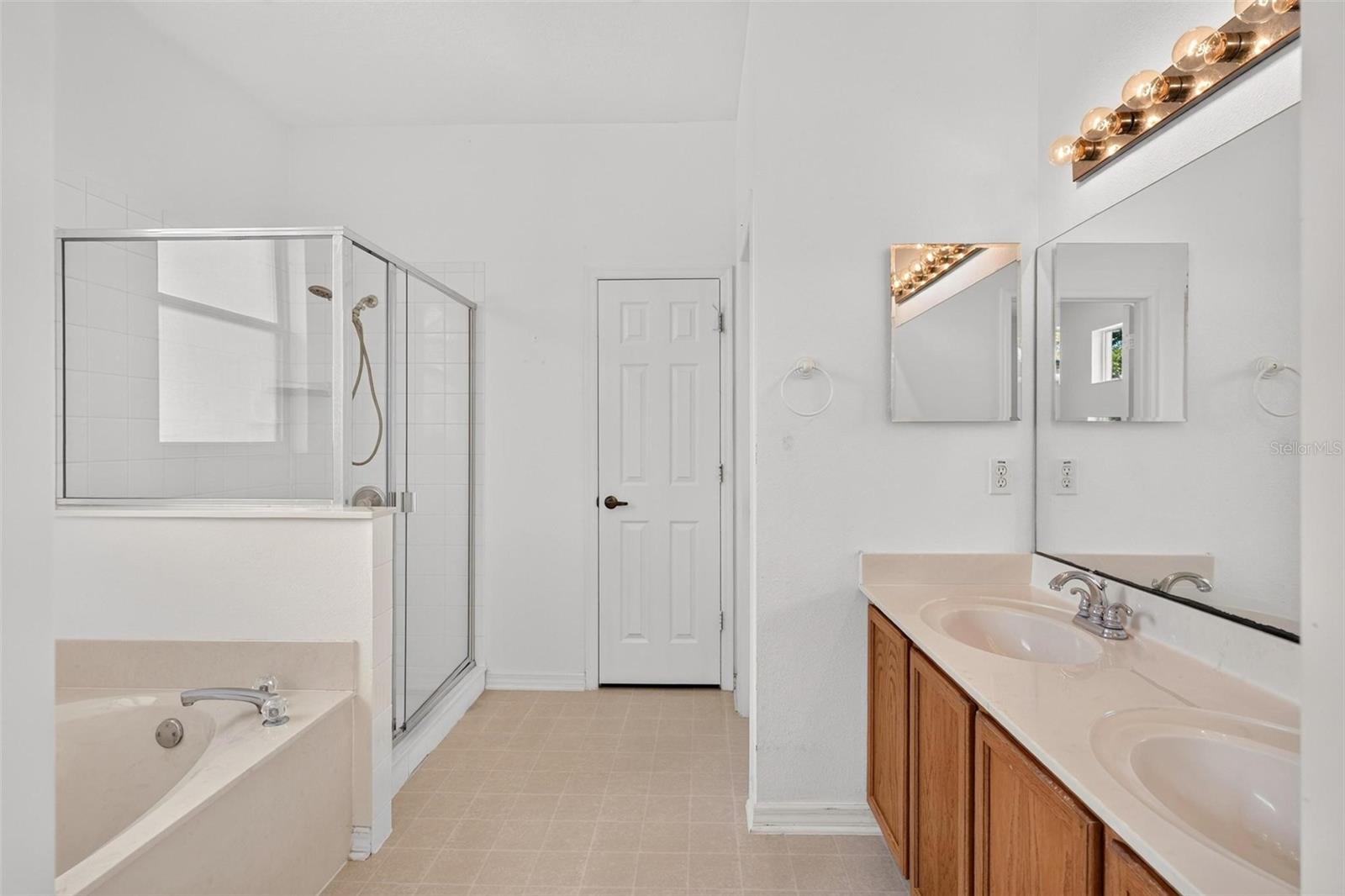 WEKIVA CLUB - Residential