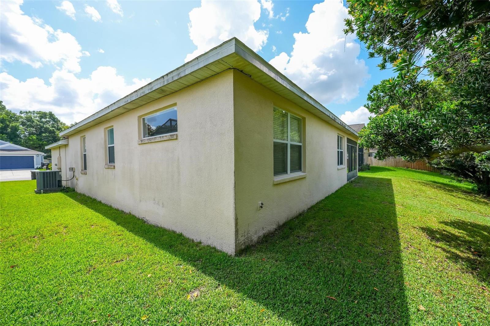 WEKIVA CLUB - Residential