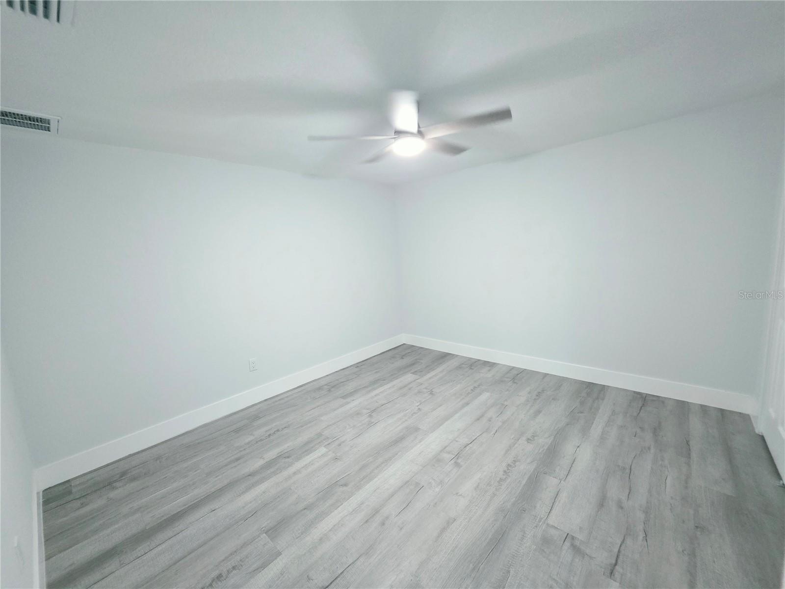 REGENCY PARK - Residential