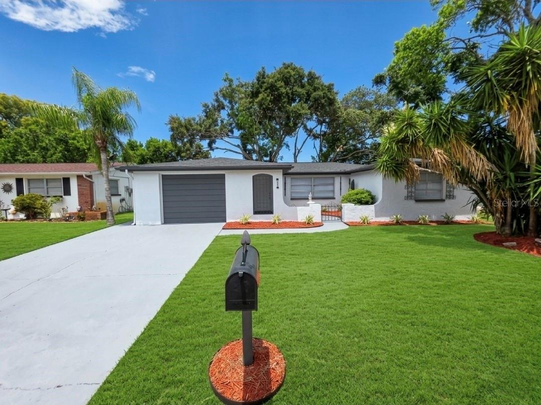 REGENCY PARK - Residential