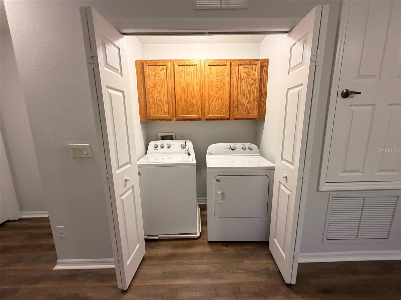 HAWTHORNE GLEN TWNHMS - Residential Lease