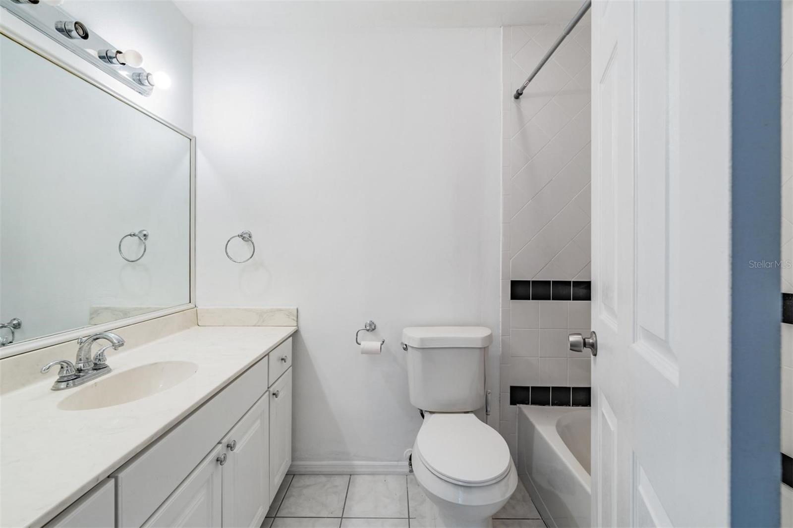EASTWOOD SHORES 1 PH 1 - Residential