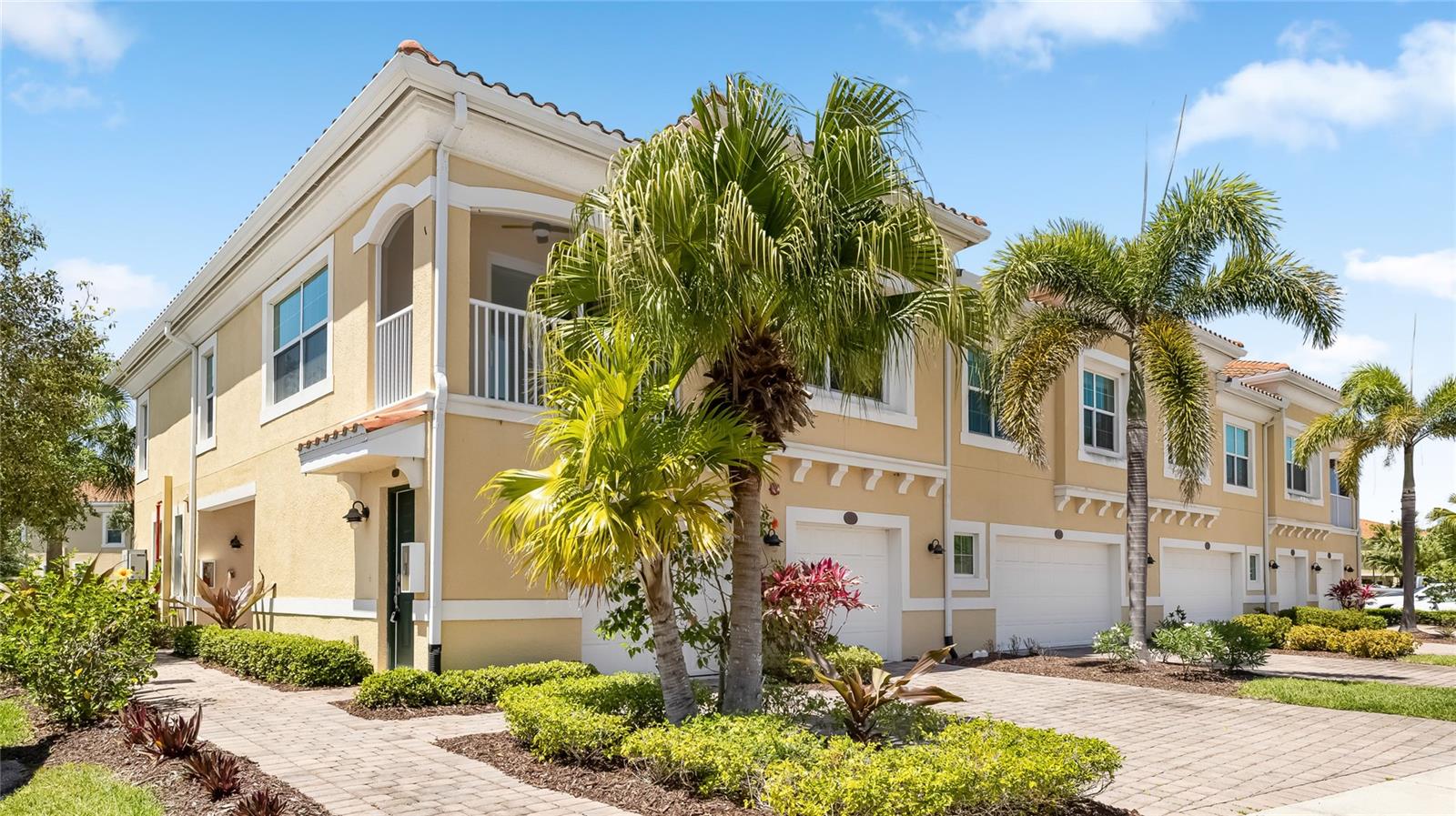 BAY STREET VILLAGE - Residential