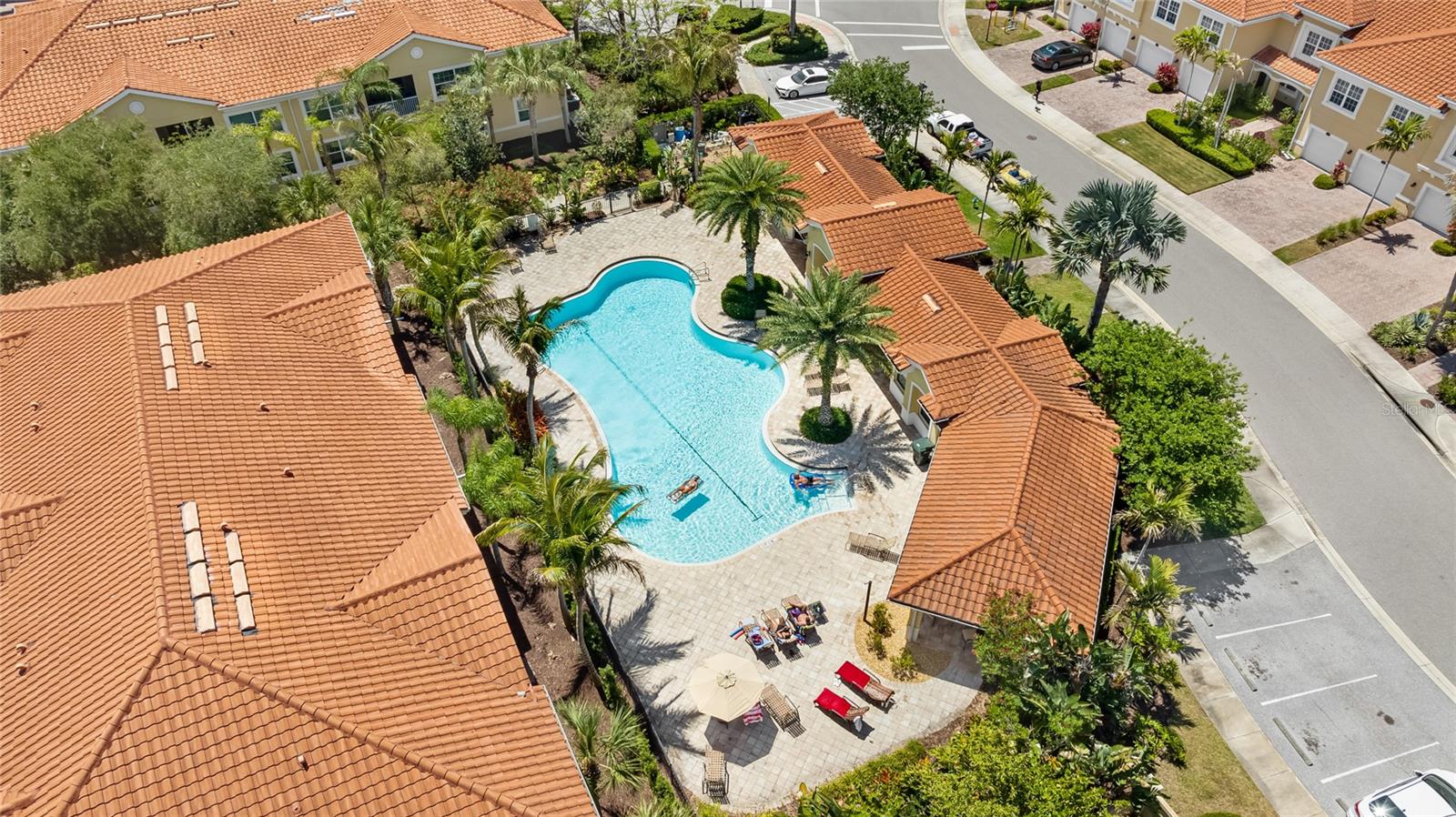BAY STREET VILLAGE - Residential