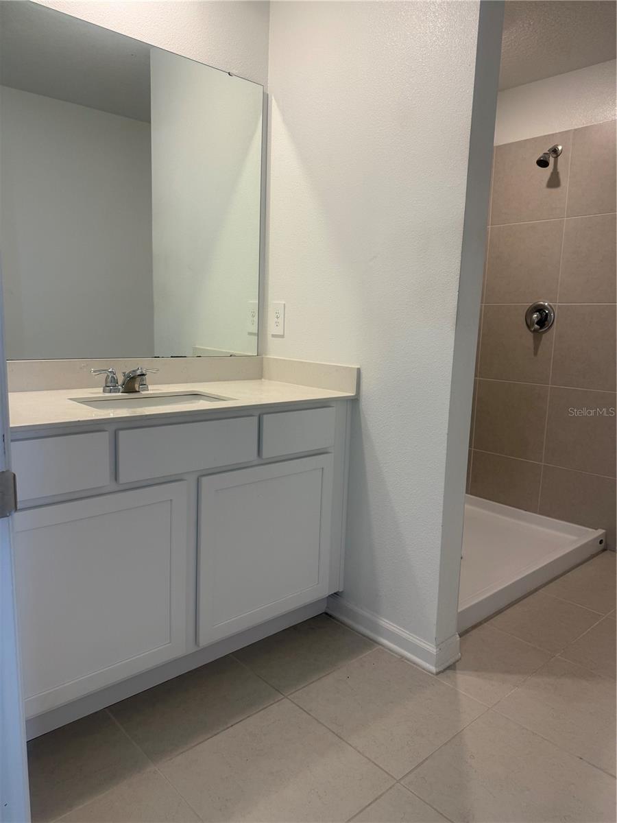 HUNT CLUB/LK WALES PH 1 - Residential Lease