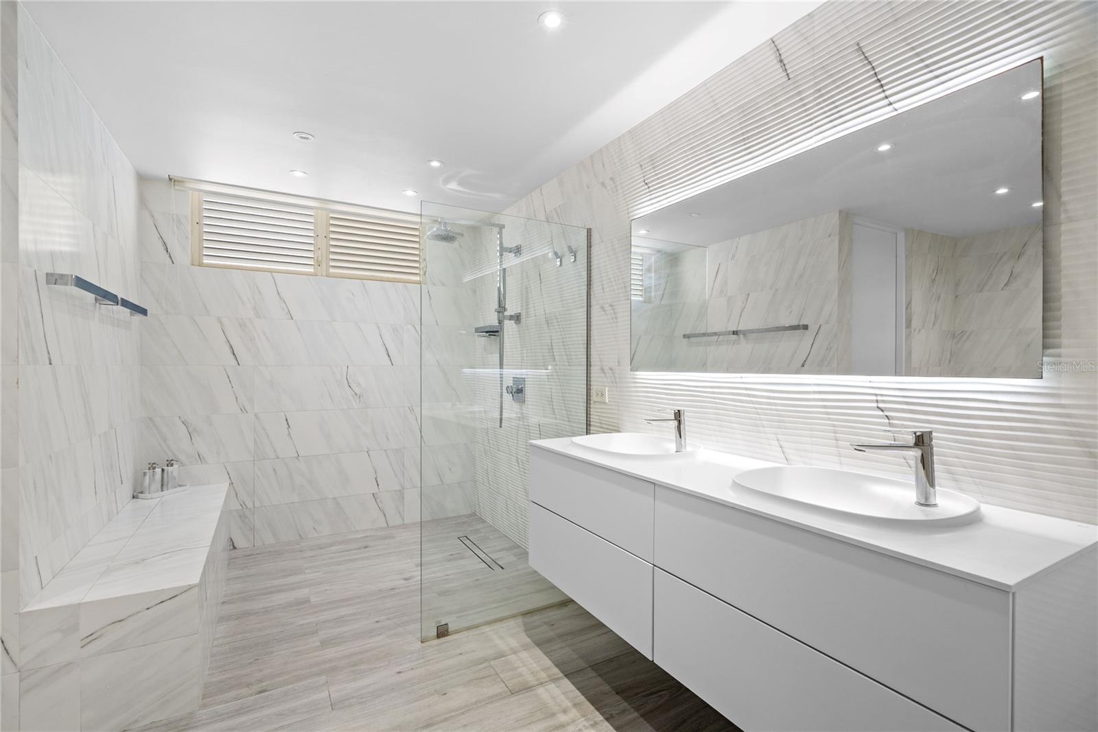 SABANERA DE DORADO - Residential