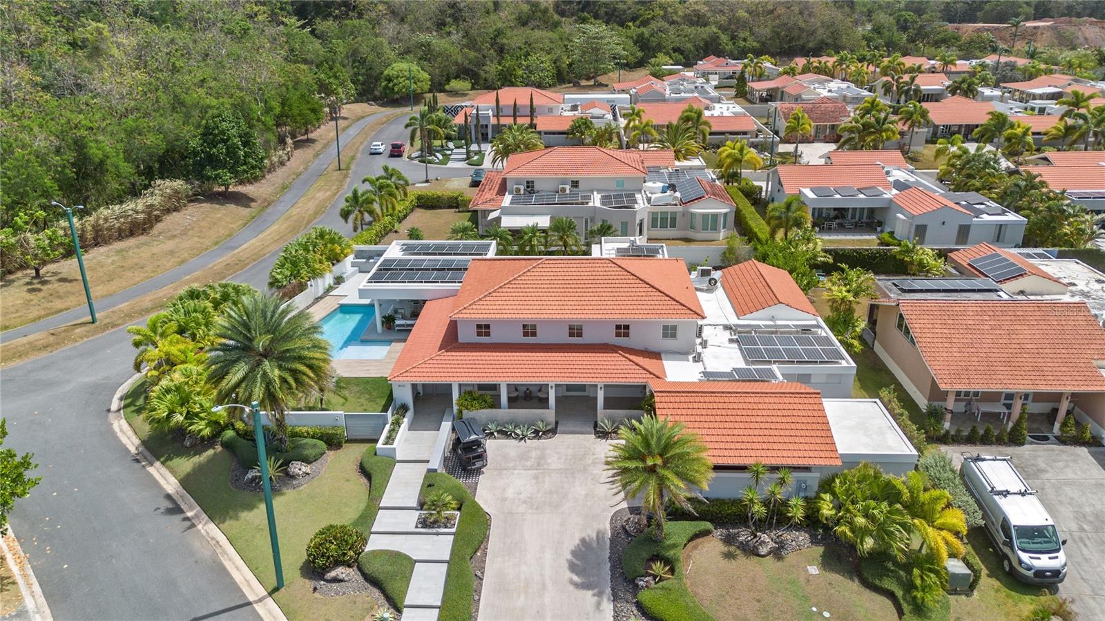 SABANERA DE DORADO - Residential
