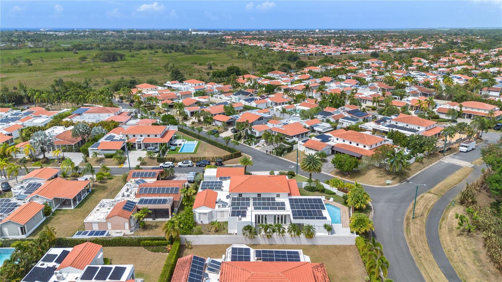 SABANERA DE DORADO - Residential