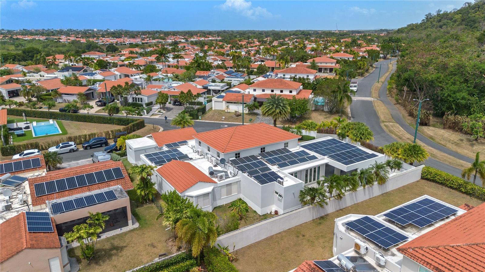 SABANERA DE DORADO - Residential