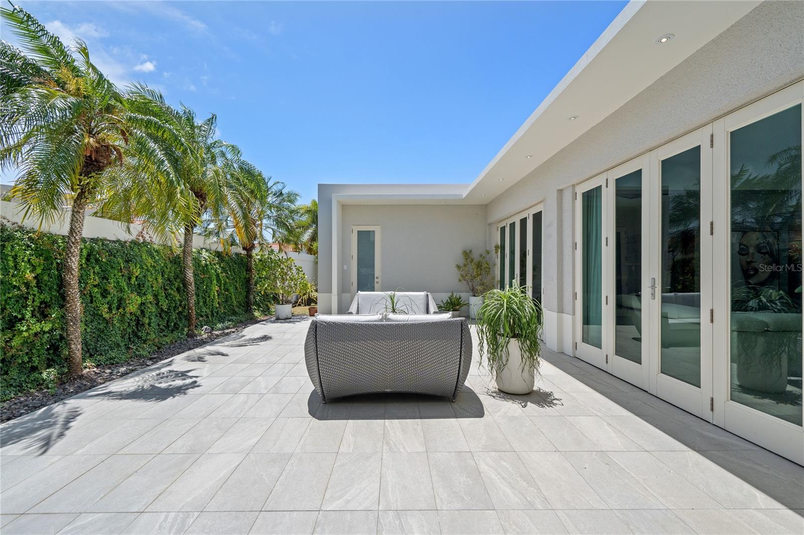 SABANERA DE DORADO - Residential