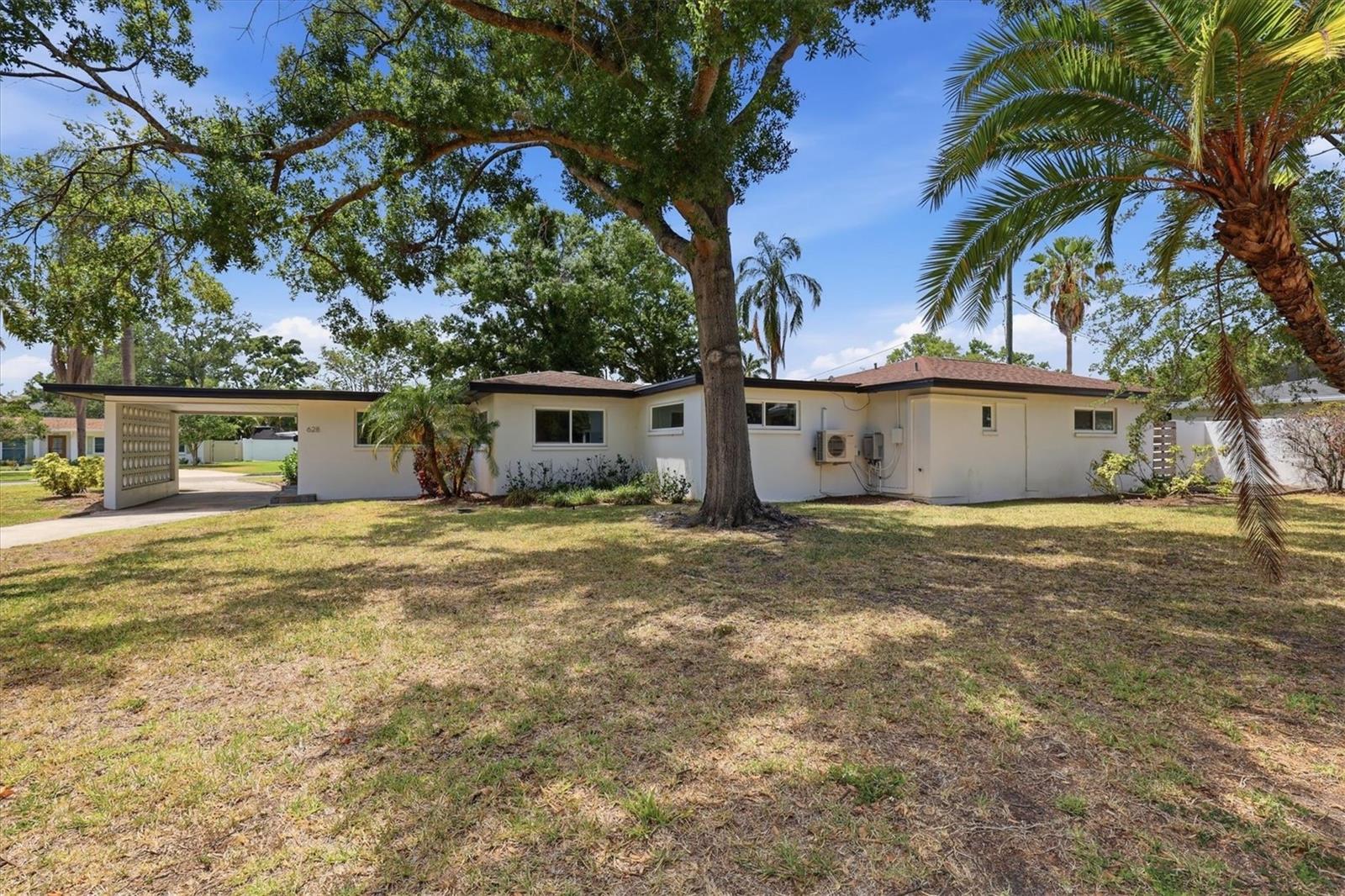 DAVIS ISLANDS - Residential Lease