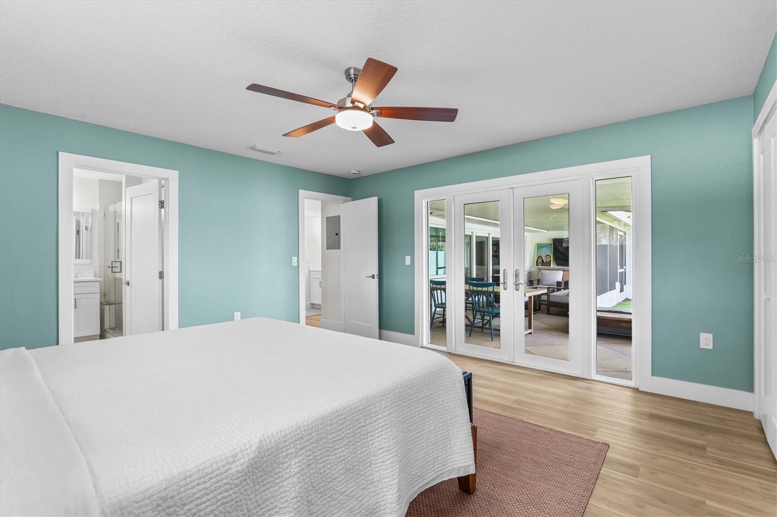 DAVIS ISLANDS - Residential Lease