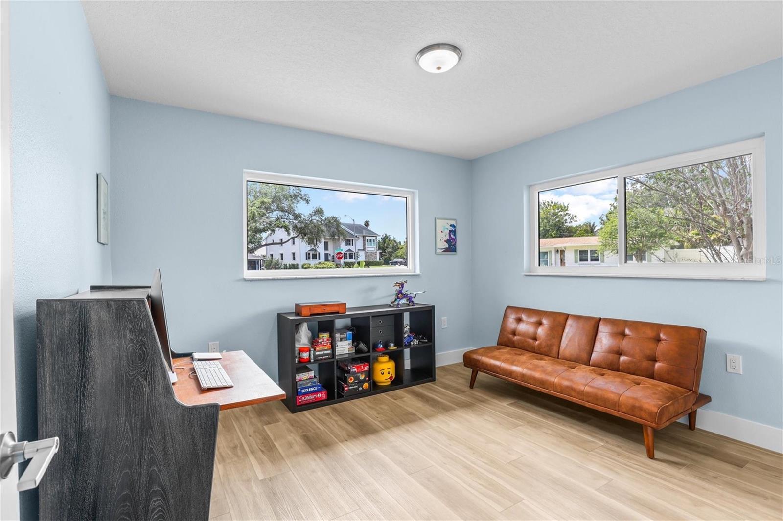DAVIS ISLANDS - Residential Lease