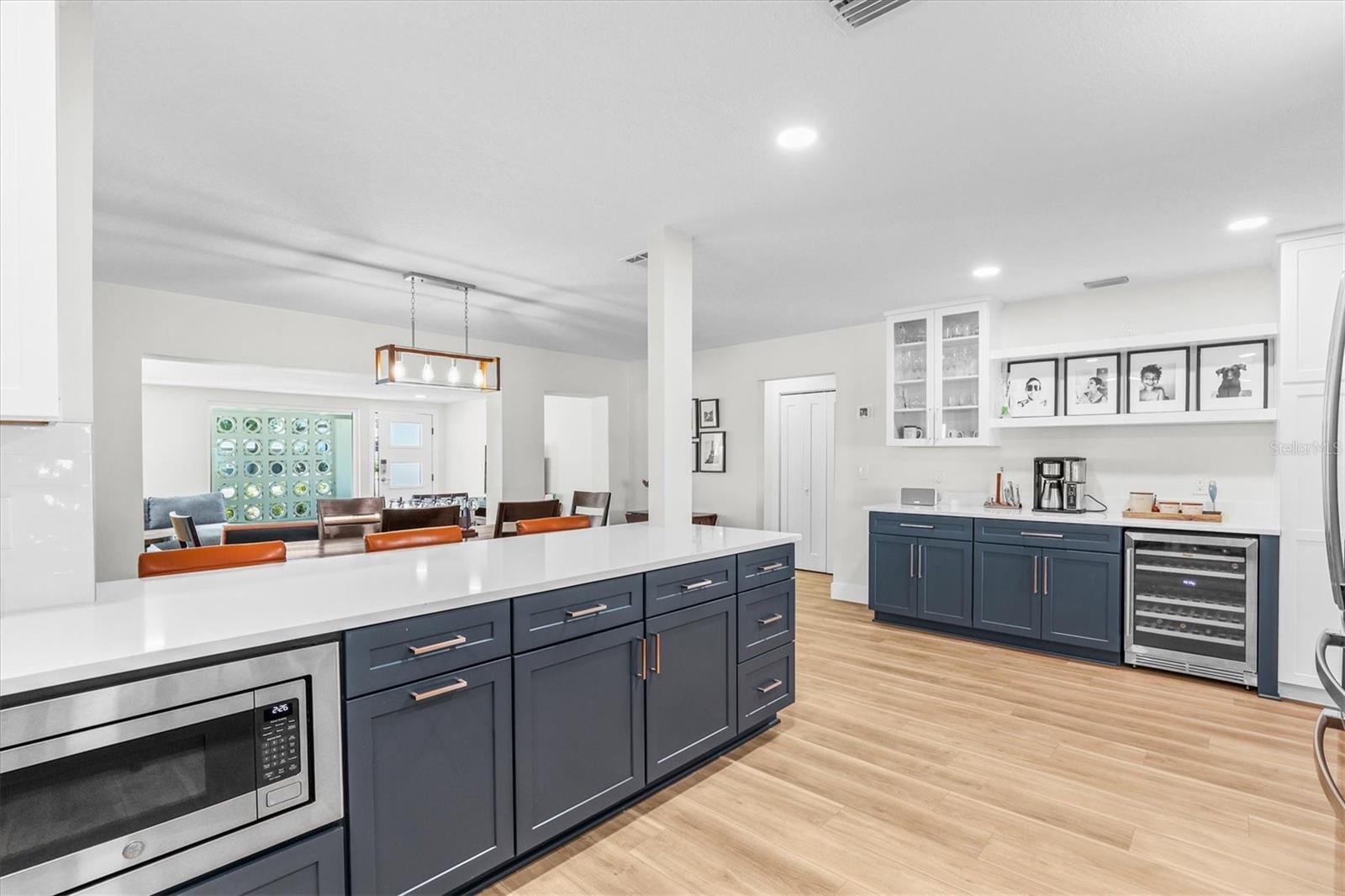 DAVIS ISLANDS - Residential Lease