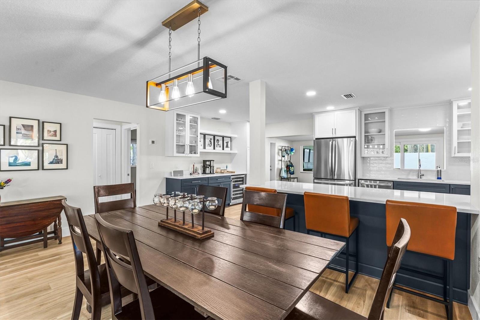 DAVIS ISLANDS - Residential Lease