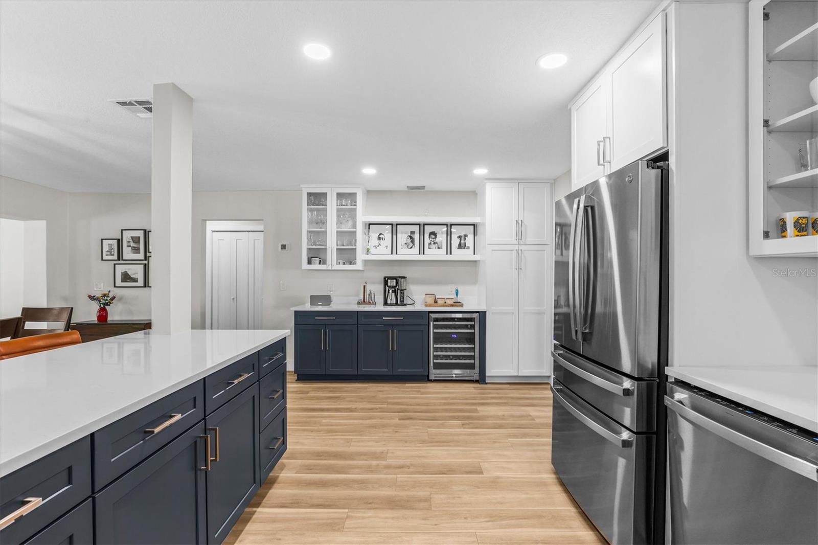 DAVIS ISLANDS - Residential Lease