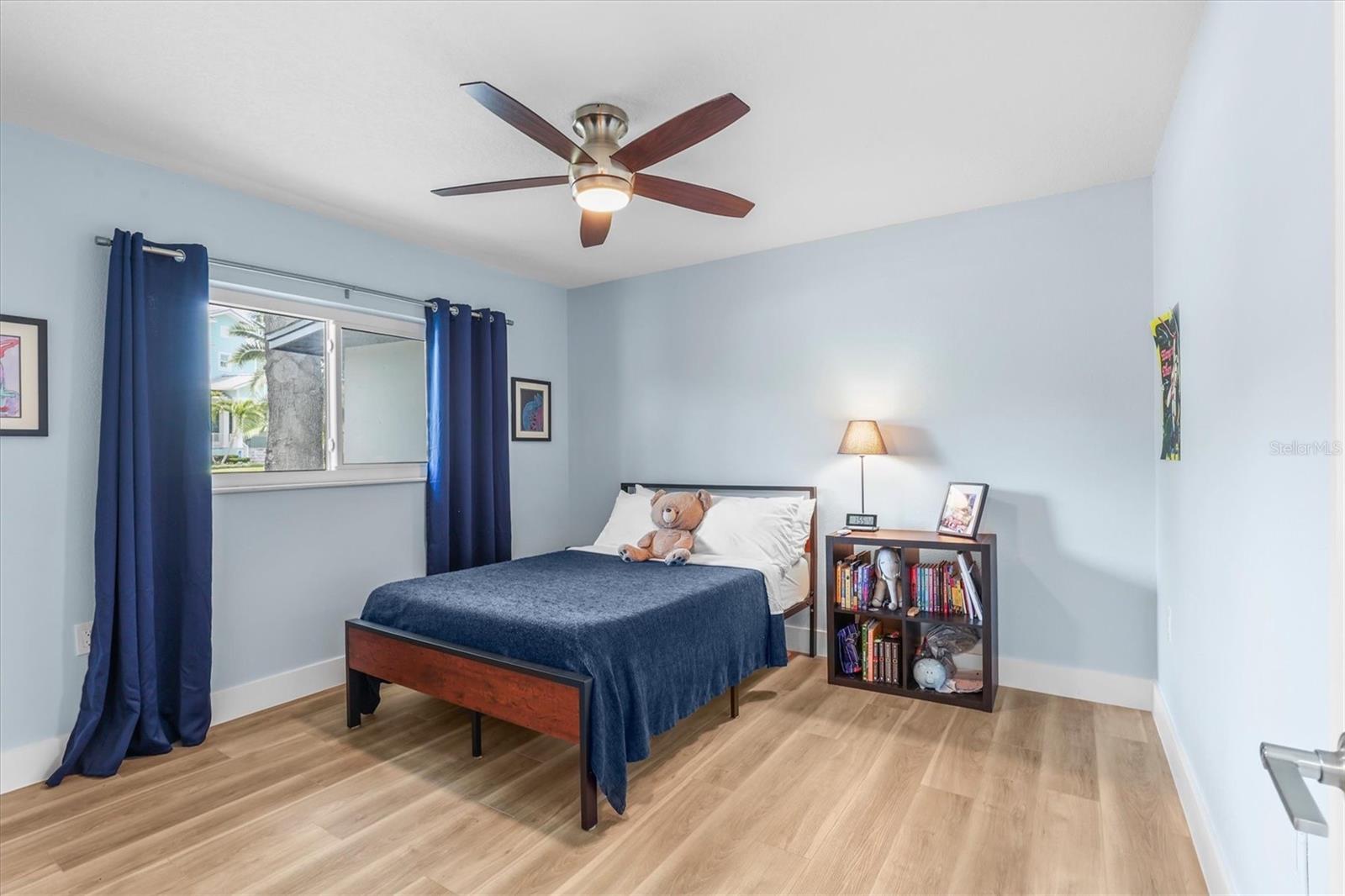 DAVIS ISLANDS - Residential Lease