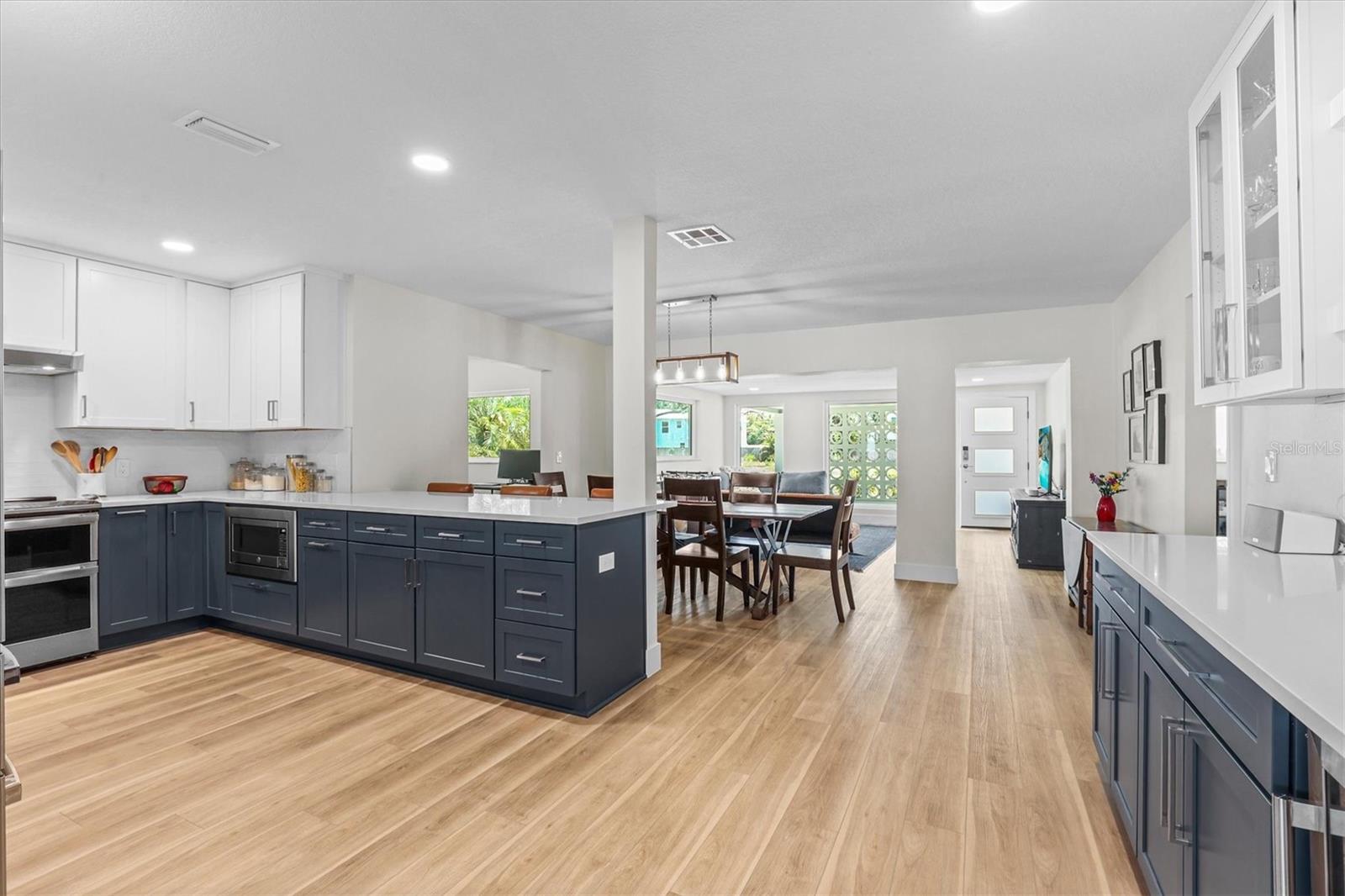DAVIS ISLANDS - Residential Lease