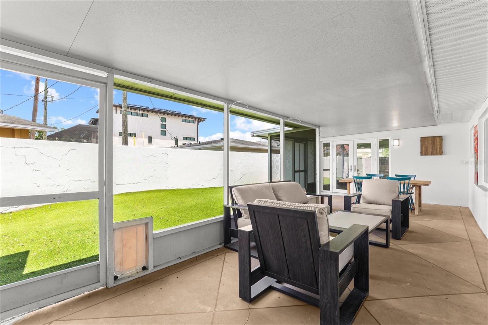 DAVIS ISLANDS - Residential Lease