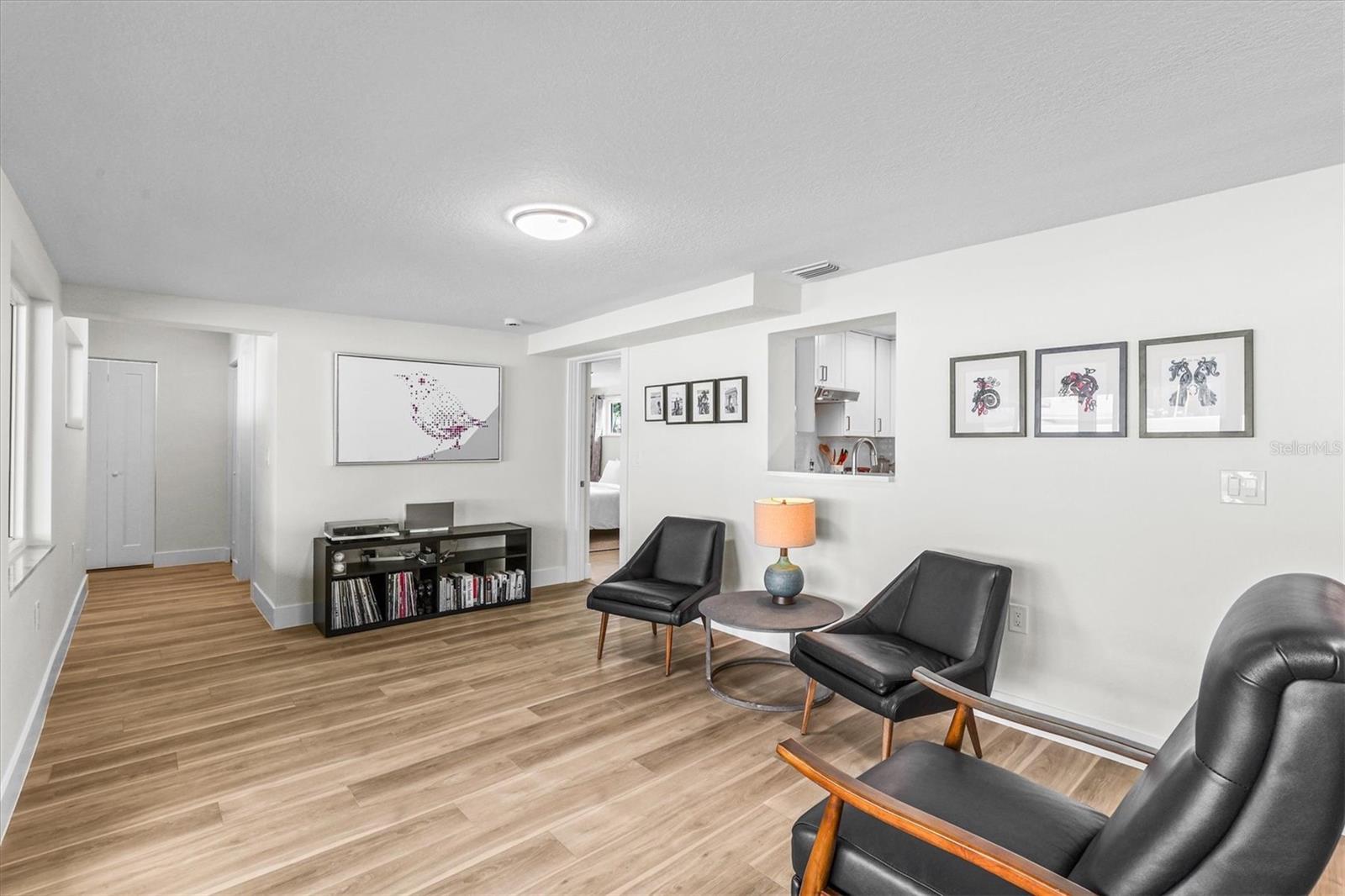 DAVIS ISLANDS - Residential Lease