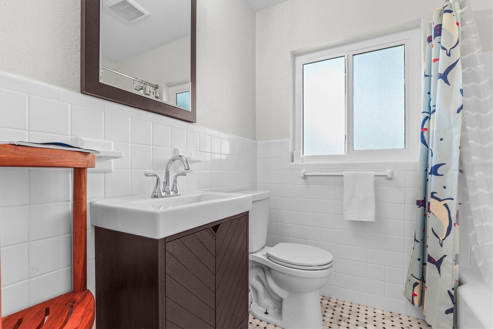 DAVIS ISLANDS - Residential Lease