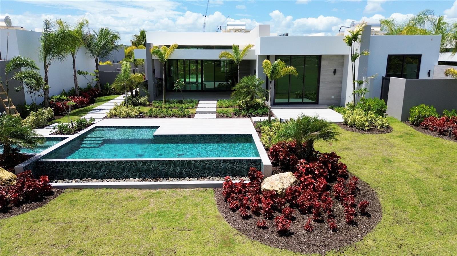 THE ISLES - Residential