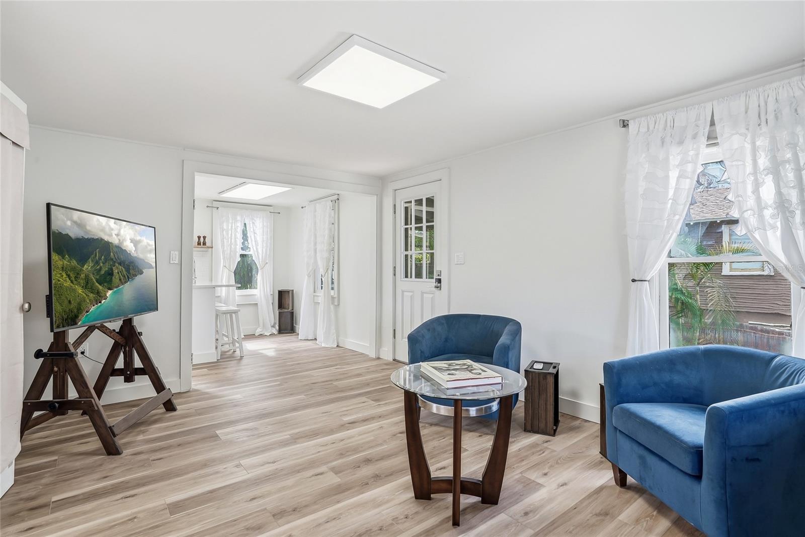 HYDE PARK WEST - Residential