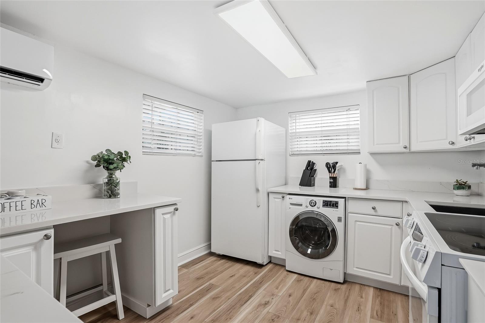 HYDE PARK WEST - Residential