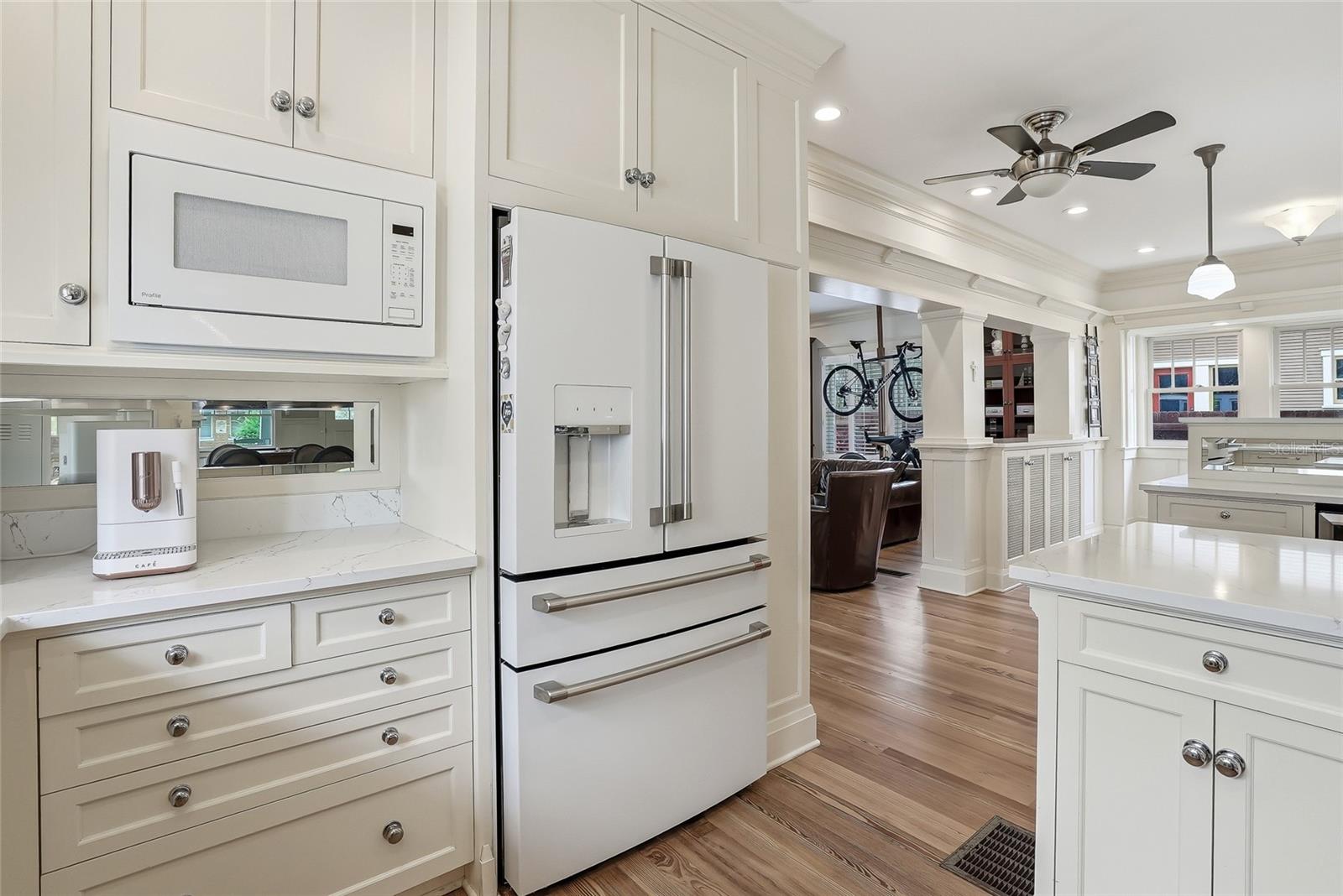 HYDE PARK WEST - Residential