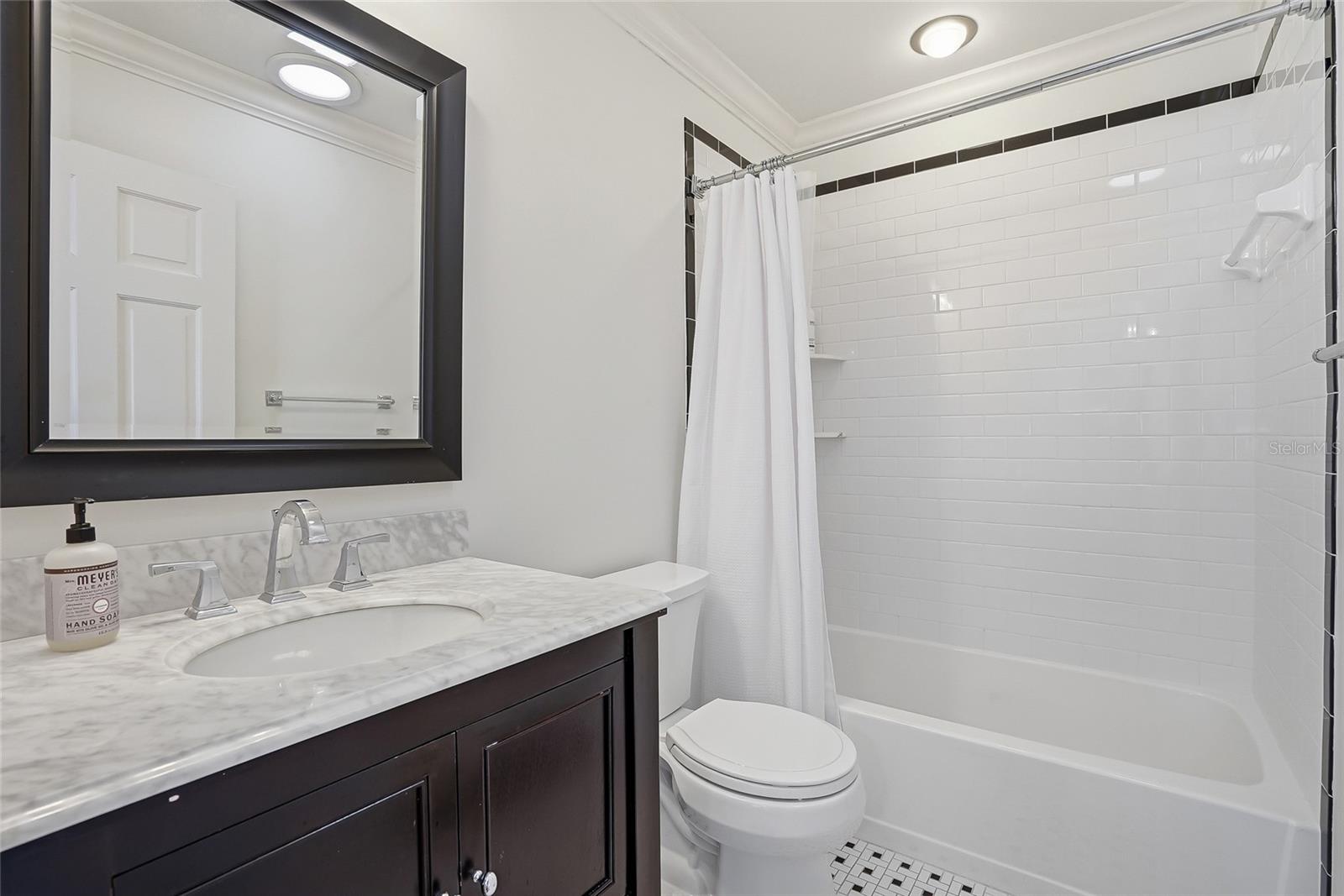HYDE PARK WEST - Residential