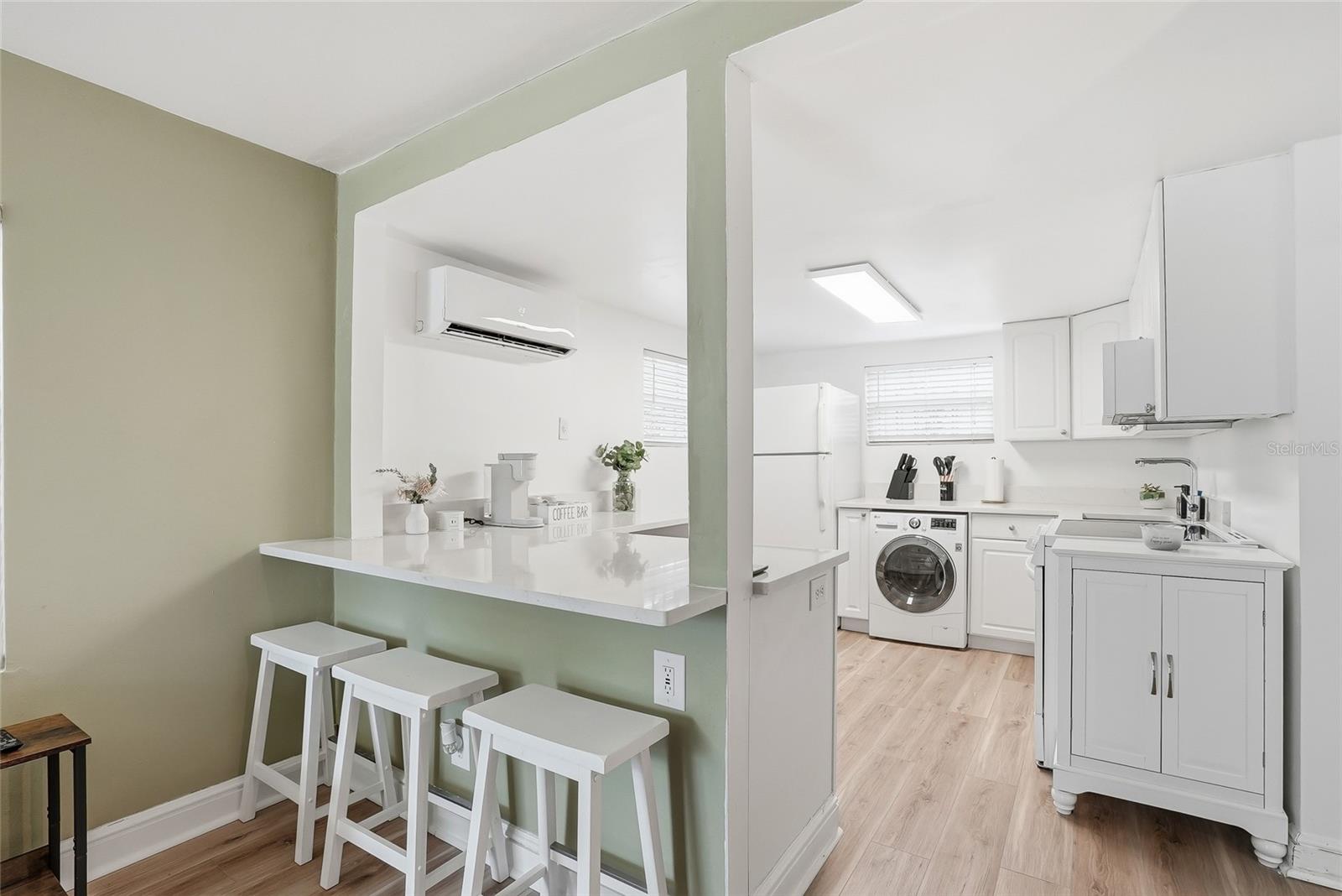 HYDE PARK WEST - Residential