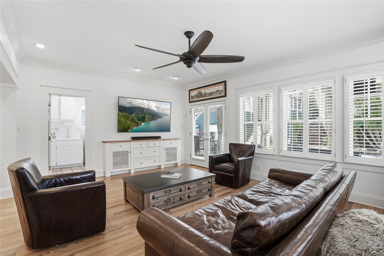 HYDE PARK WEST - Residential