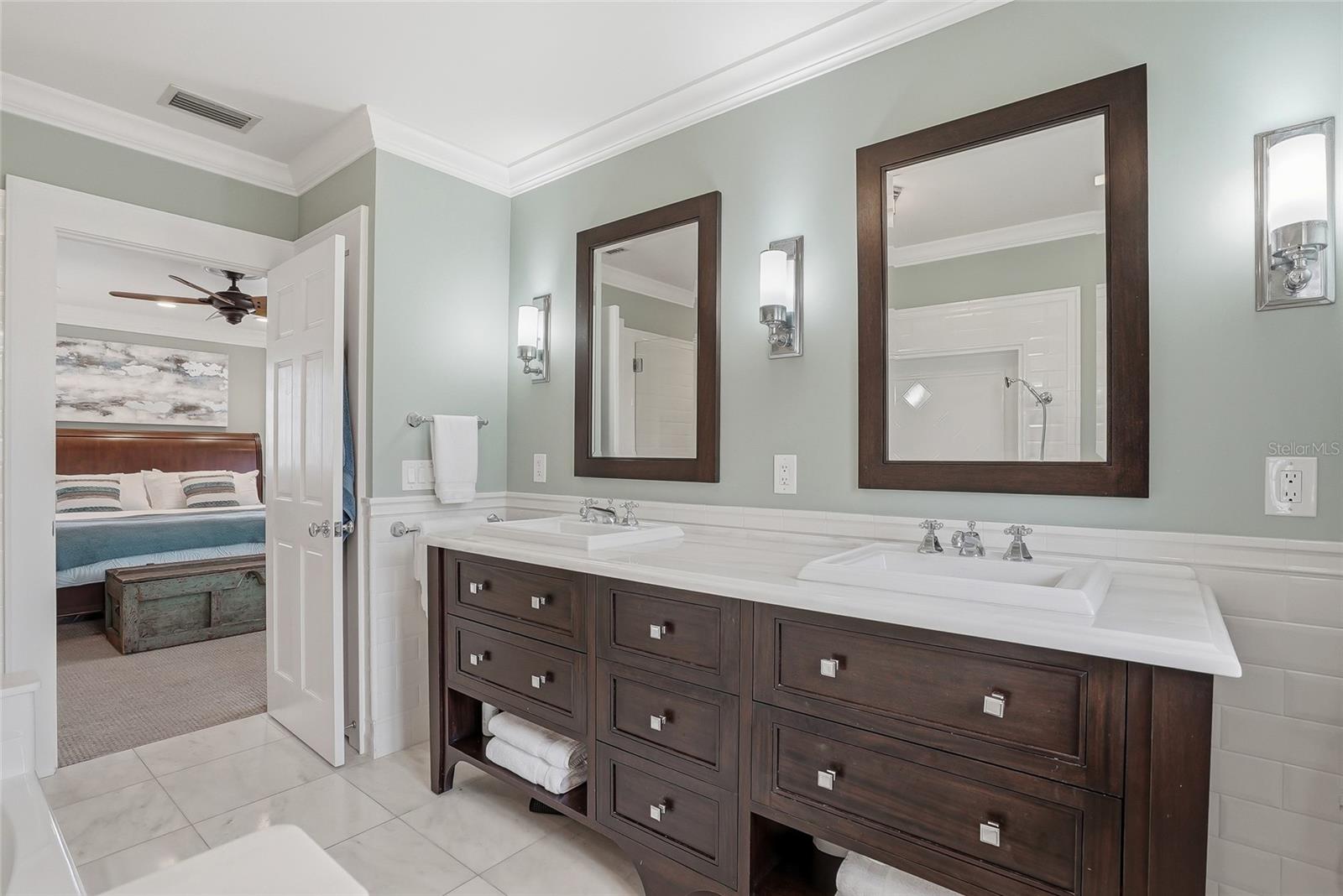 HYDE PARK WEST - Residential