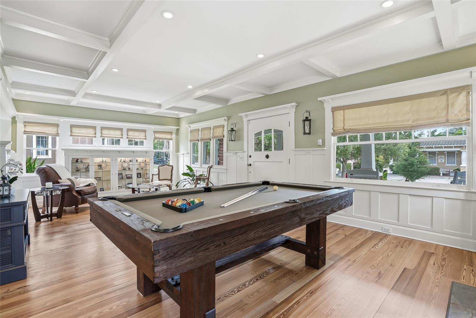 HYDE PARK WEST - Residential