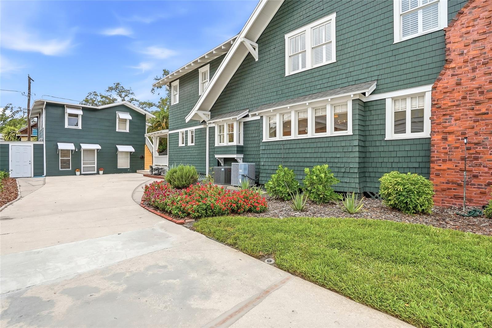 HYDE PARK WEST - Residential