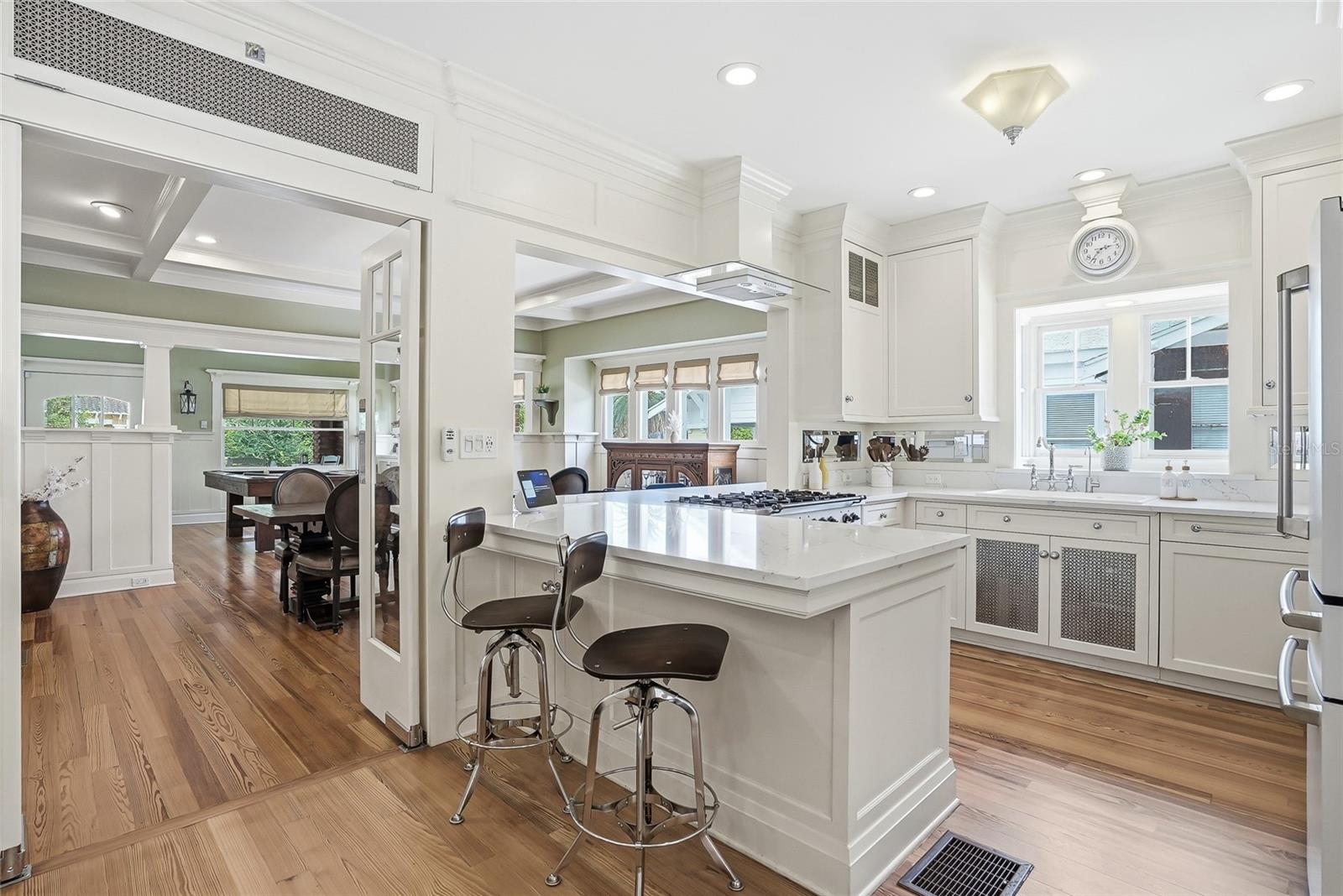 HYDE PARK WEST - Residential