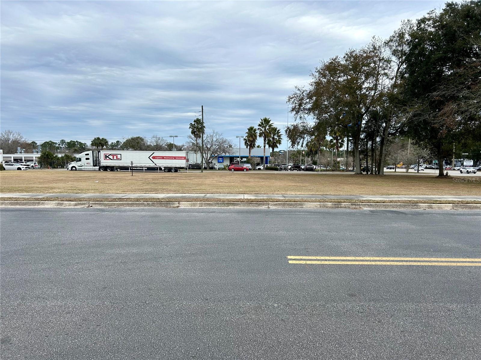 HAMILTON PARK - Land