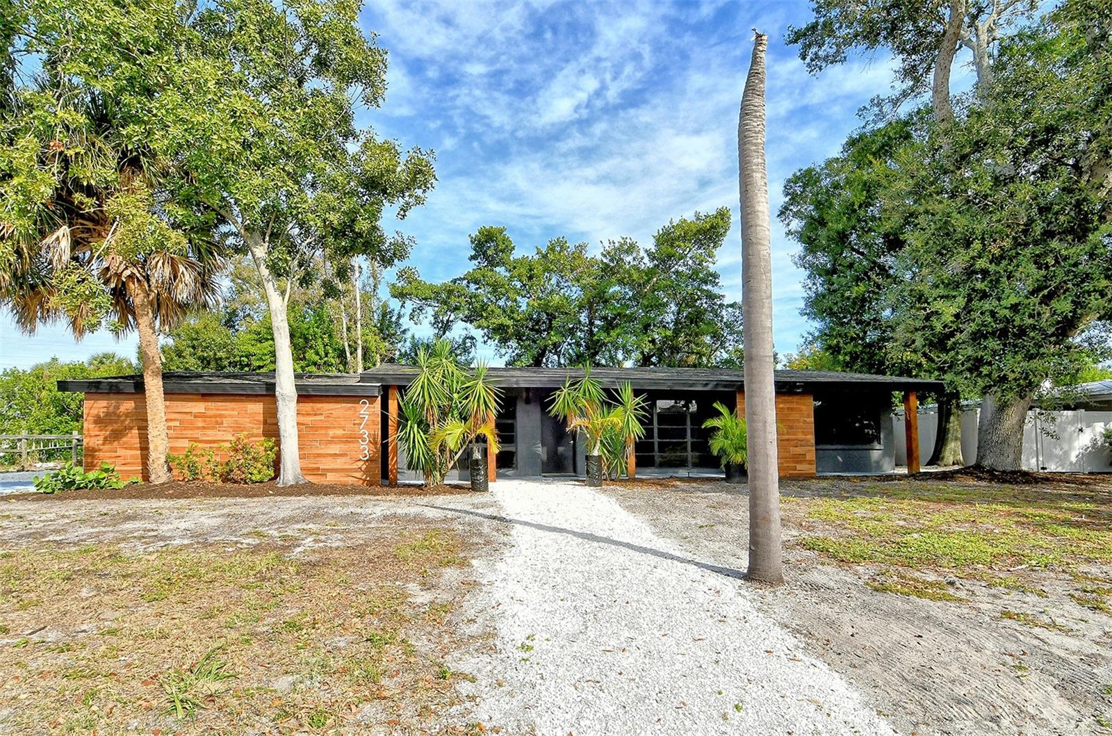 SOUTH GATE - Residential