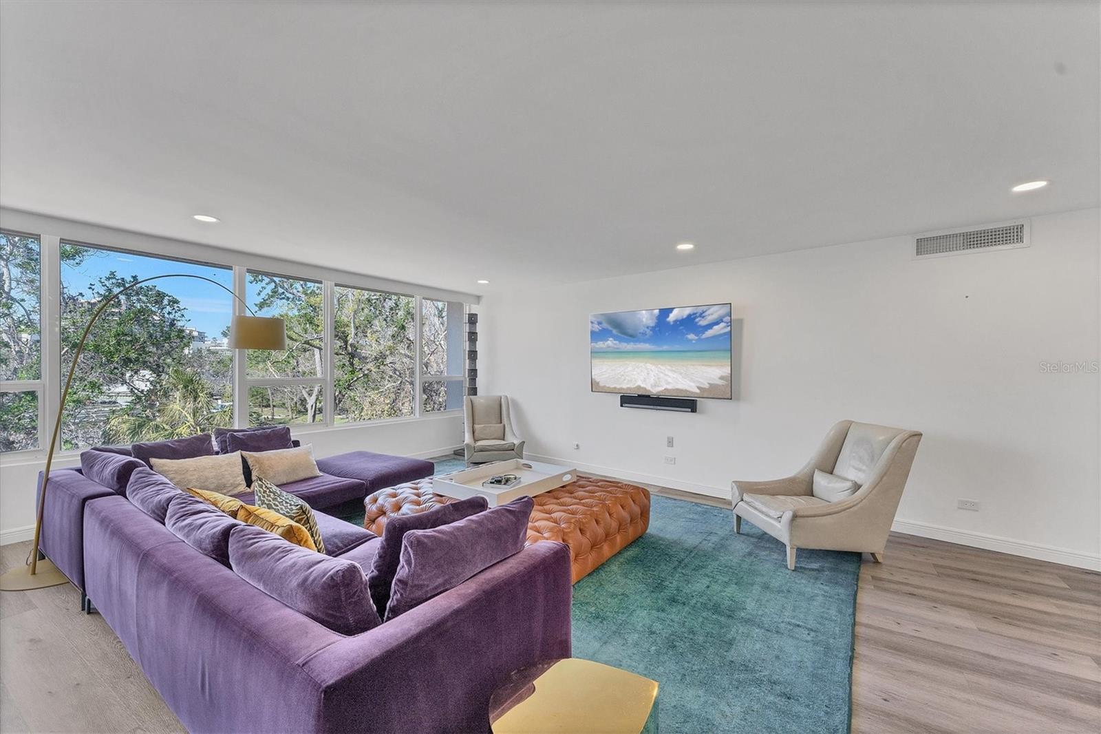 SANDS POINT - Residential