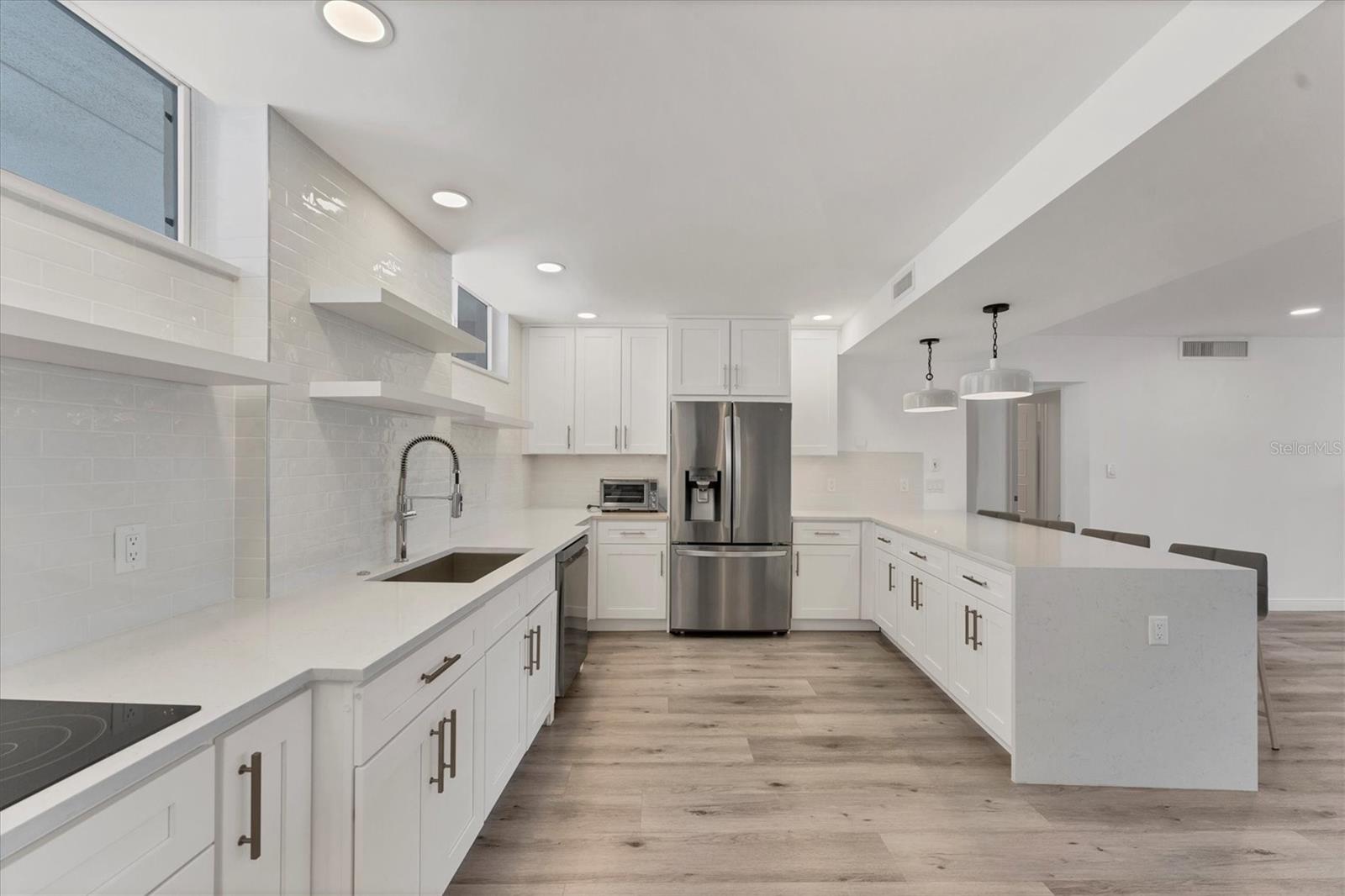 SANDS POINT - Residential