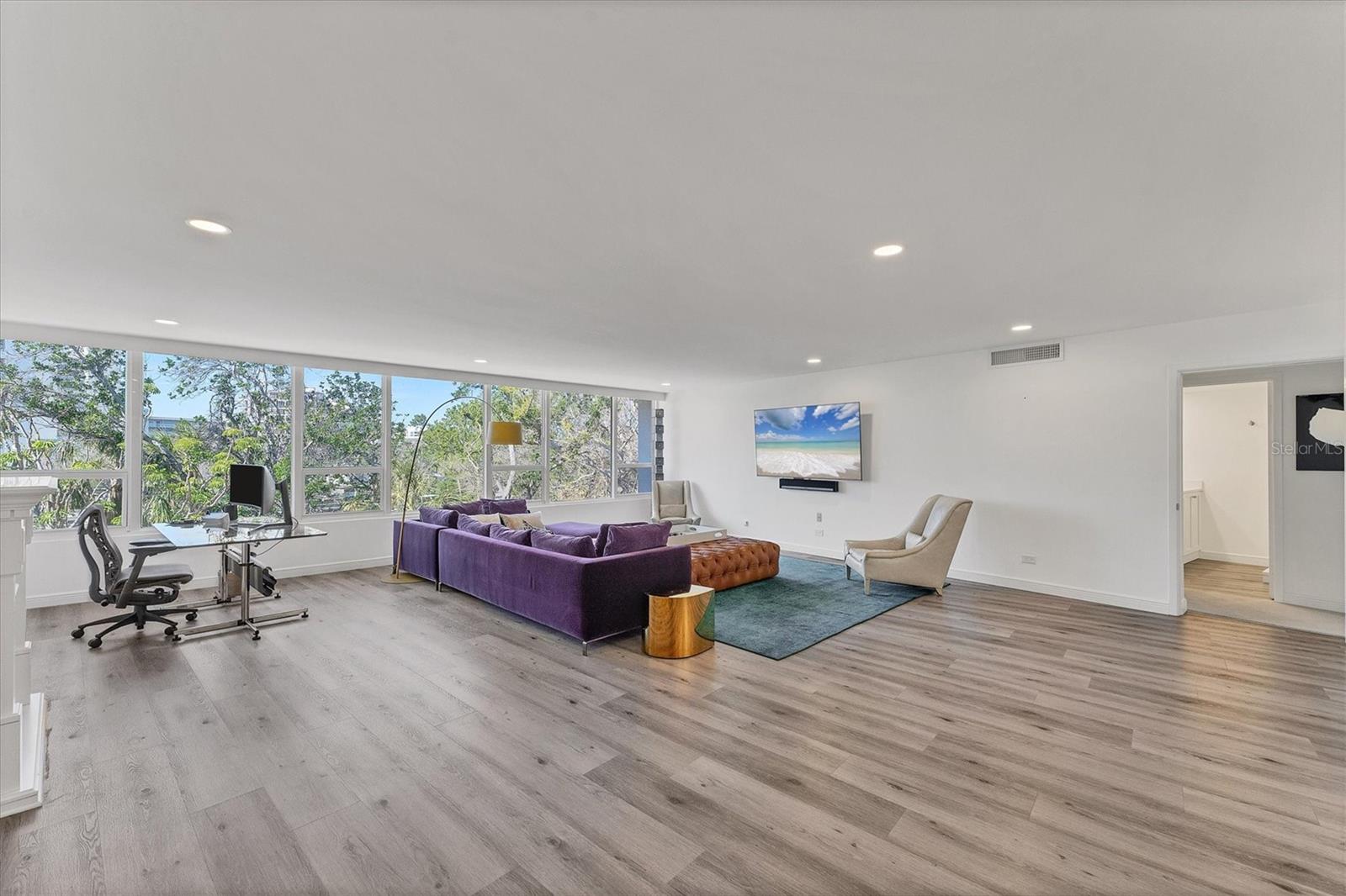 SANDS POINT - Residential